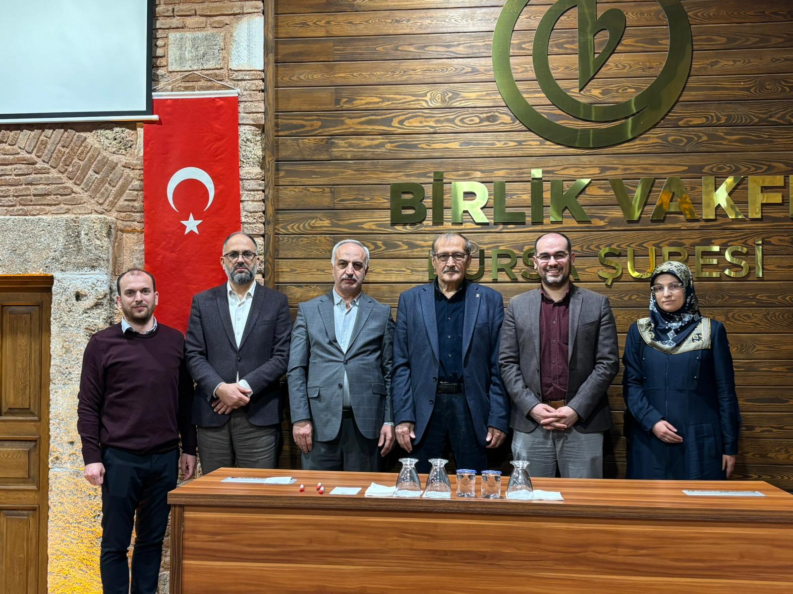 Cuma Meclisi |  Doç. Dr Mücahit ÖZDEMİR,Doç. Dr. M. Salih KUMAŞ ve Dr. Öğr. Üyesi Nazan LİLA